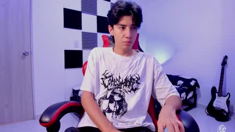 Snapshot of alan_boy01 chatting on September 24, 2025, 11:46 am Alan Boy online show from September 24, 2025, 11:46 am