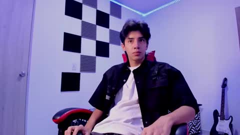 Snapshot of alan_boy01 chatting on October 1, 2025, 12:00 pm Alan Boy online show from October 1, 2025, 12:00 pm