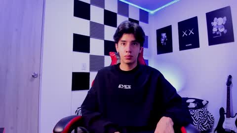 Snapshot of alan_boy01 chatting on October 5, 2025, 11:41 am Alan Boy online show from October 5, 2025, 11:41 am