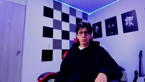 Snapshot of alan_boy01 chatting on October 10, 2025, 11:31 am Alan Boy online show from October 10, 2025, 11:31 am