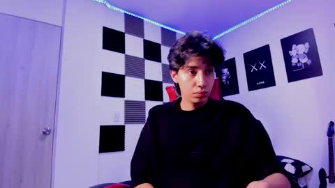 Snapshot of alan_boy01 chatting on October 19, 2025, 11:55 am Alan Boy online show from October 19, 2025, 11:55 am