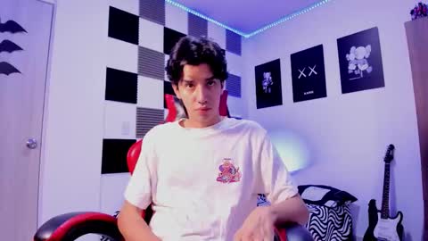 Snapshot of alan_boy01 chatting on October 27, 2025, 11:47 am Alan Boy online show from October 27, 2025, 11:47 am