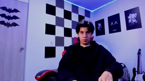 Snapshot of alan_boy01 chatting on November 15, 2025, 12:02 pm Alan Boy online show from November 15, 2025, 12:02 pm