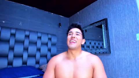 Snapshot of alan_greek_1 chatting on April 27, 2026, 11:36 pm Alan greek online show from April 27, 2026, 11:36 pm