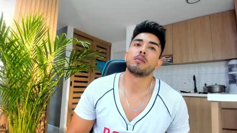 Snapshot of alan_greek_1 chatting on May 14, 2026, 12:01 pm Alan greek online show from May 14, 2026, 12:01 pm