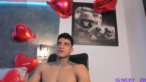 alan_morrys online show from February 15, 2025, 3:09 am