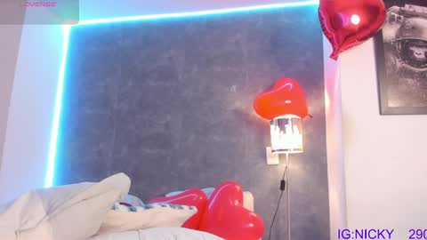 alan_morrys online show from February 15, 2025, 6:12 am