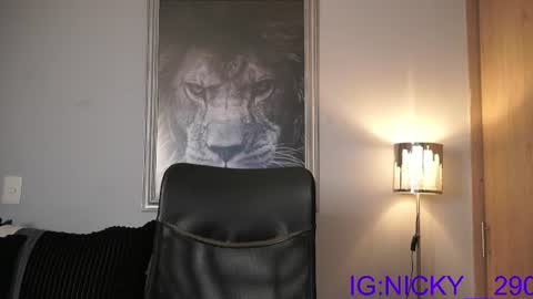 Snapshot of alan_morrys chatting on June 26, 2026, 12:04 am alan_morrys online show from June 26, 2026, 12:04 am