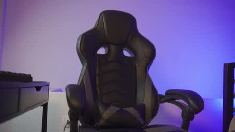 Snapshot of alan_muscle chatting on February 26, 2026, 6:23 am Alan online show from February 26, 2026, 6:23 am