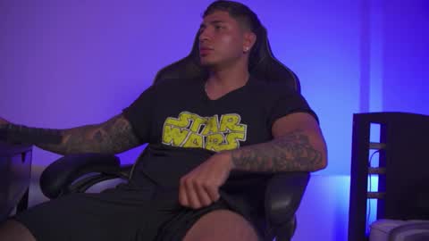 Snapshot of alan_muscle chatting on March 5, 2026, 5:36 am Alan online show from March 5, 2026, 5:36 am