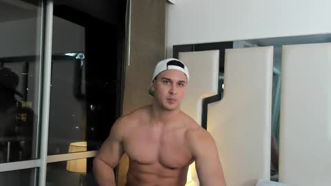 Snapshot of alan_vidal chatting on February 19, 2025, 3:17 am Alan Vidal online show from February 19, 2025, 3:17 am