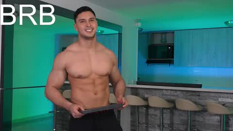 Snapshot of alan_vidal chatting on October 8, 2025, 12:30 am Alan Vidal online show from October 8, 2025, 12:30 am