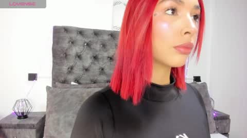 Snapshot of alana_2916_ chatting on May 19, 2026, 12:33 pm Alana online show from May 19, 2026, 12:33 pm