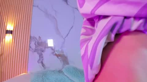 Snapshot of alana_333 chatting on September 14, 2025, 12:48 pm A L A N A online show from September 14, 2025, 12:48 pm