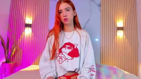 Snapshot of alana_333 chatting on October 17, 2025, 11:46 am A L A N A online show from October 17, 2025, 11:46 am