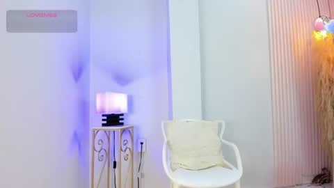 Snapshot of alana__rossetti chatting on June 27, 2026, 12:10 pm Alana online show from June 27, 2026, 12:10 pm