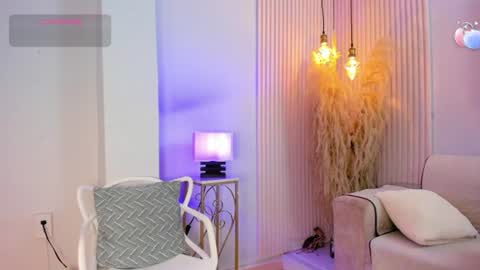 Snapshot of alana__rossetti chatting on July 9, 2026, 12:09 pm Alana online show from July 9, 2026, 12:09 pm