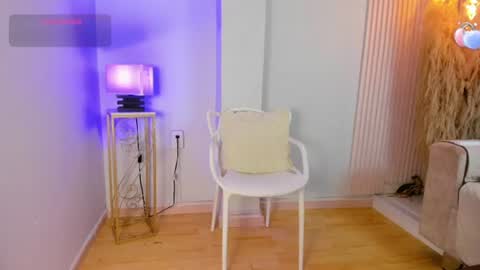 Snapshot of alana__rossetti chatting on July 12, 2026, 2:57 am Alana online show from July 12, 2026, 2:57 am