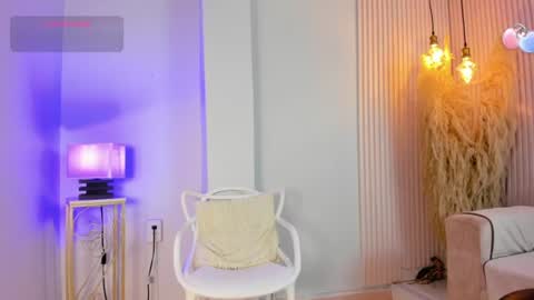 Snapshot of alana__rossetti chatting on July 13, 2026, 2:58 am Alana online show from July 13, 2026, 2:58 am