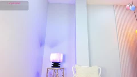 Snapshot of alana__rossetti chatting on July 20, 2026, 12:07 pm Alana online show from July 20, 2026, 12:07 pm