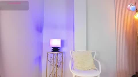Snapshot of alana__rossetti chatting on July 23, 2026, 12:14 pm Alana online show from July 23, 2026, 12:14 pm