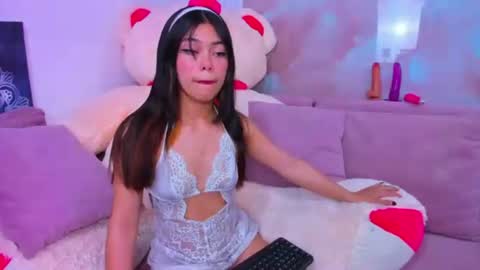 alana_deivis online show from June 14, 2026, 2:46 am