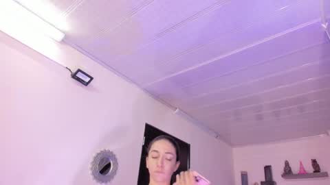 Snapshot of alana_madison chatting on December 3, 2024, 11:11 am Maeve online show from December 3, 2024, 11:11 am