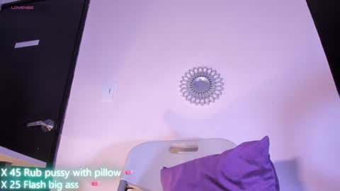 Snapshot of alana_madison chatting on December 7, 2024, 2:13 pm Maeve online show from December 7, 2024, 2:13 pm