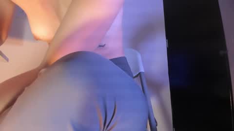 Snapshot of alana_madison chatting on December 28, 2024, 2:10 pm Maeve online show from December 28, 2024, 2:10 pm