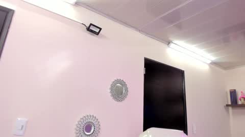 Snapshot of alana_madison chatting on February 5, 2025, 4:47 pm Maeve online show from February 5, 2025, 4:47 pm