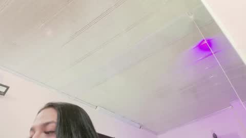 Snapshot of alana_madison chatting on October 27, 2025, 11:25 am Maeve online show from October 27, 2025, 11:25 am