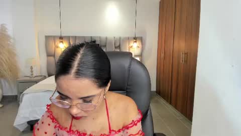 alana  online show from July 30, 2026, 6:51 pm