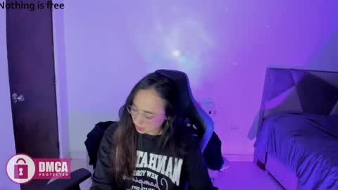 alana_pherson online show from June 5, 2026, 3:13 am