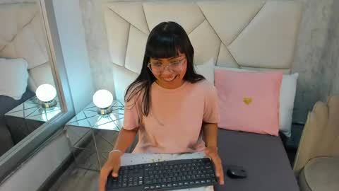 Alana online show from April 28, 2026, 11:37 am