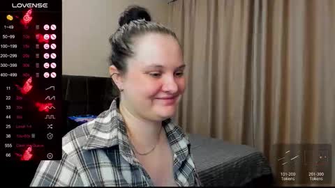 Snapshot of alanabrox chatting on November 28, 2025, 11:51 pm Julia online show from November 28, 2025, 11:51 pm