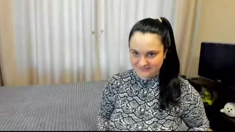 Snapshot of alanabrox chatting on May 15, 2026, 2:57 pm Julia online show from May 15, 2026, 2:57 pm