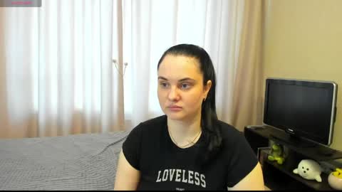 Snapshot of alanabrox chatting on May 24, 2026, 8:19 am Julia online show from May 24, 2026, 8:19 am