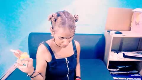 Snapshot of alanadelray chatting on February 28, 2025, 8:09 am alanadelray online show from February 28, 2025, 8:09 am