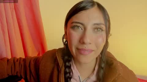 ALANA Please follow me  online show from May 22, 2026, 3:57 am