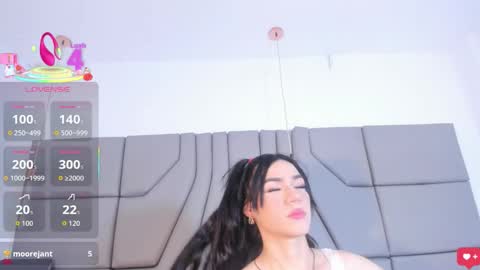 Snapshot of alanarosee___ chatting on November 7, 2025, 8:42 pm Alanaa Rosee online show from November 7, 2025, 8:42 pm