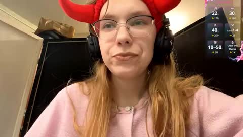 Snapshot of alanehadaller chatting on November 1, 2025, 3:14 pm Stella online show from November 1, 2025, 3:14 pm