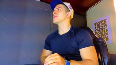 Snapshot of alanferrer chatting on June 10, 2026, 10:14 am Alan Ferrer online show from June 10, 2026, 10:14 am
