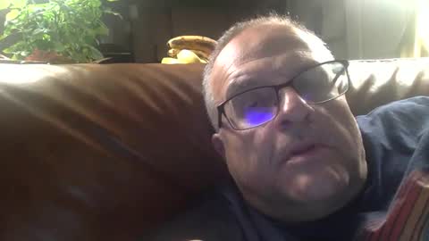 Snapshot of alankrieski1174 chatting on November 15, 2025, 6:44 am alankrieski1174 online show from November 15, 2025, 6:44 am