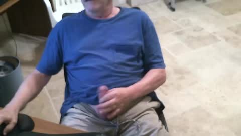 Snapshot of alanlee10allen chatting on June 14, 2026, 2:08 pm Alanlee10allen online show from June 14, 2026, 2:08 pm