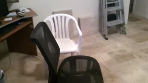 Snapshot of alanlee10allen chatting on June 18, 2026, 3:49 pm Alanlee10allen online show from June 18, 2026, 3:49 pm