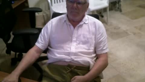Snapshot of alanlee10allen chatting on July 9, 2026, 12:42 pm Alanlee10allen online show from July 9, 2026, 12:42 pm