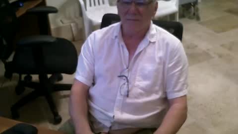 Snapshot of alanlee10allen chatting on July 11, 2026, 3:59 pm Alanlee10allen online show from July 11, 2026, 3:59 pm