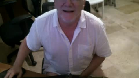 Snapshot of alanlee10allen chatting on July 18, 2026, 3:38 pm Alanlee10allen online show from July 18, 2026, 3:38 pm