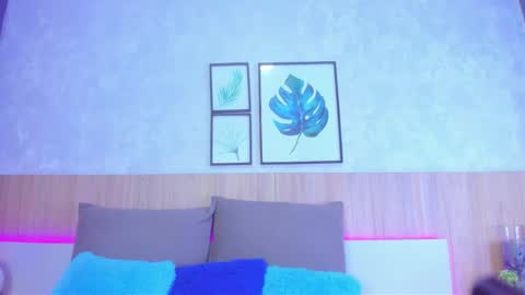 Alanna  online show from November 7, 2025, 4:01 am