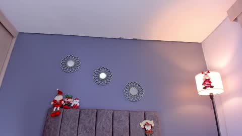 Alanna  online show from December 19, 2025, 10:55 am